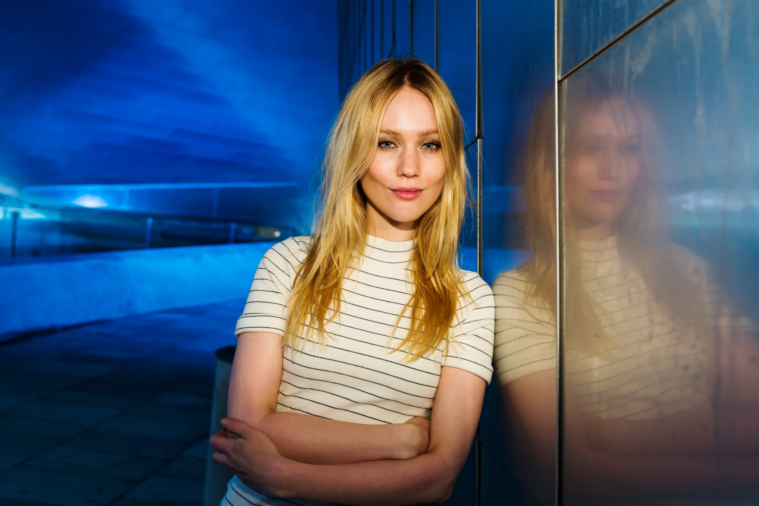 Blåt skær: Portræt i Virum med karakter og genspejling