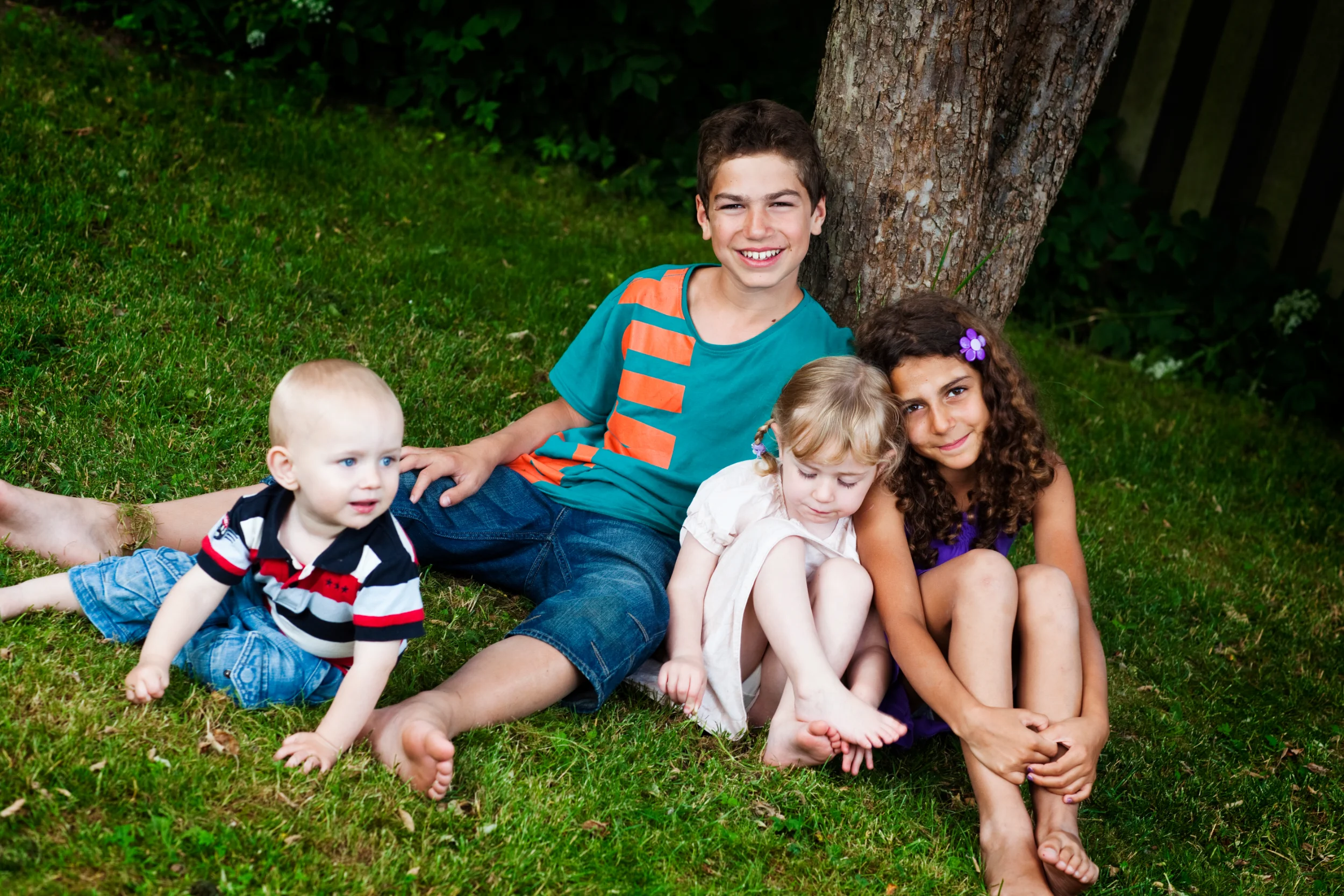 Legende familie under træet i Virum