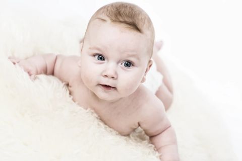 Blå øjne i babyfotografering, Virum