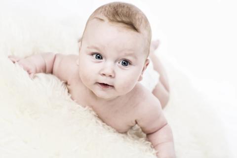 Blå øjne i babyfotografering, Virum