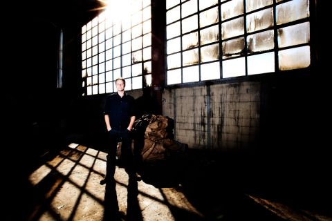 Virum: Industrielt portræt i naturligt lys